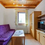 Διαμέρισμα Spacious Near Area In *