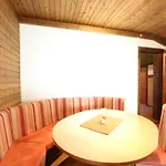 Διαμέρισμα Spacious Near Area In