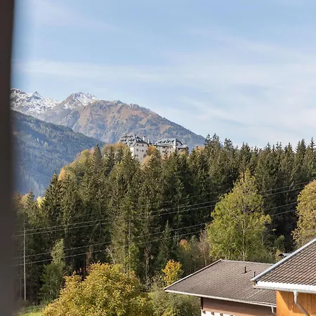 Spacious Near Area In * Mittersill