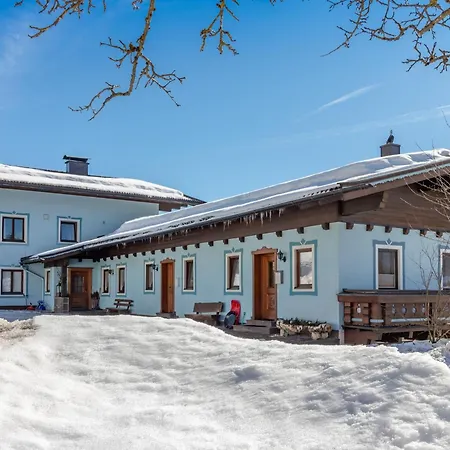 Spacious Near Area In *