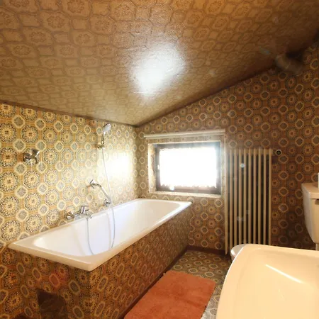 Spacious Near Area In Apartmán *