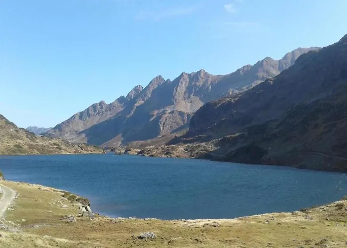 Spacious Near Area In ميترسل